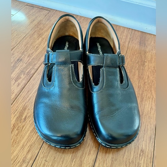 Softspot Avenue Mary Janes Black Leather Shoes Women’s 9.5 W - Picture 3 of 12